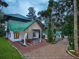 Misty Lake resort - Image 1