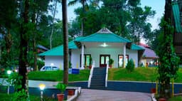 Misty Lake resort - Image 4