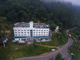 Misty Mountain Resort - Image 3