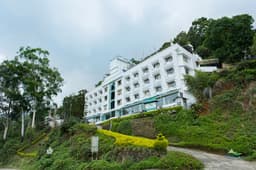 Misty Mountain Resort - Image 1