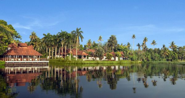 Munnar Kumarakom Backwaters Tour - Image 1