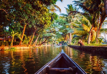 munnar-backwaters-and-beach-holiday