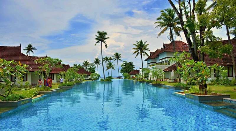 munnar-kumarakom-houseboat-package