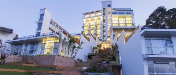 5 star hotels in Munnar