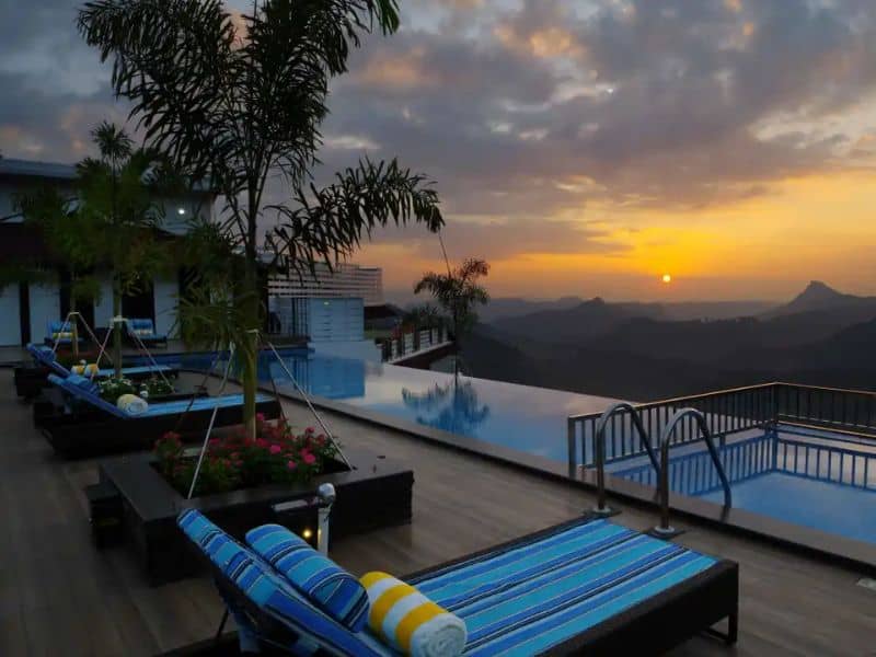 Munnar Resorts With Swimming Pool