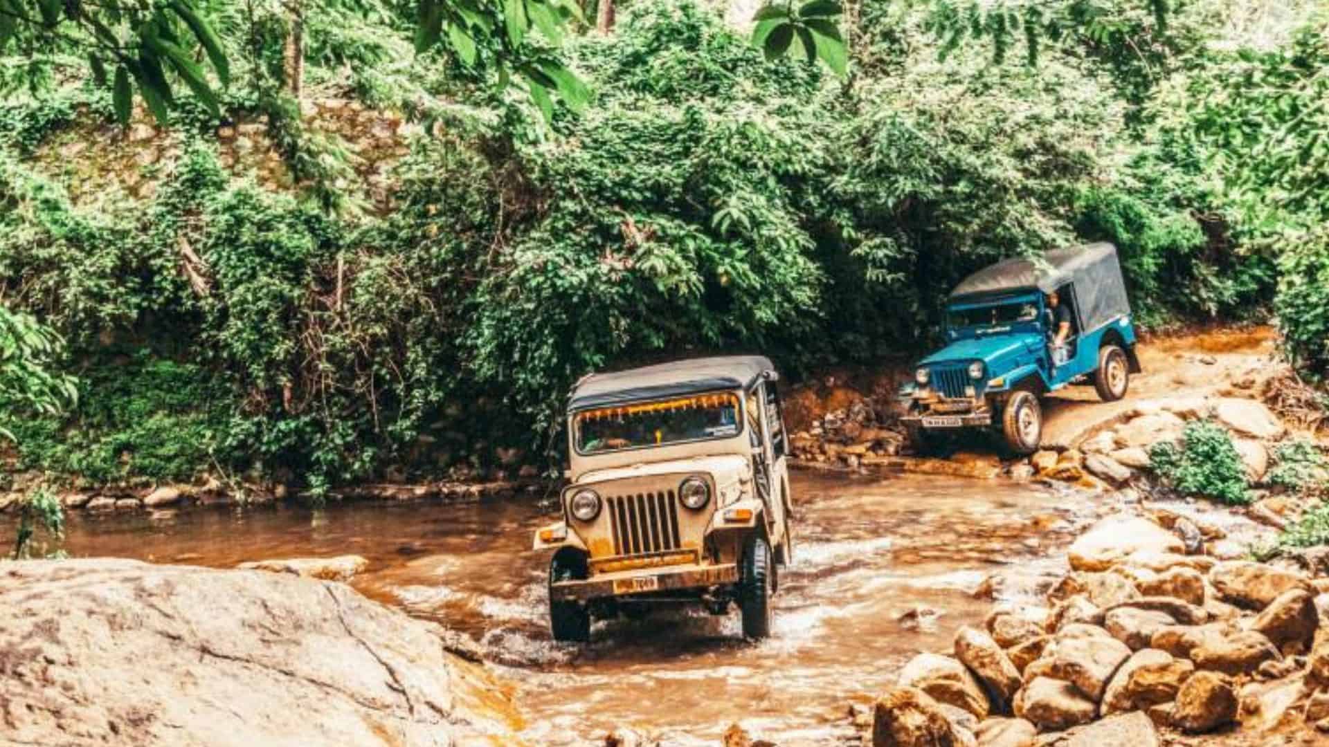 jeep-safari-guide-to-munnar