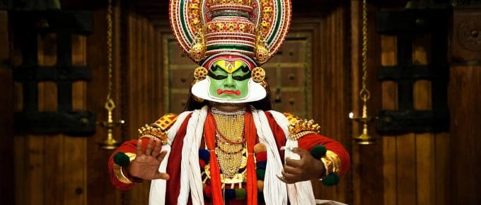 kathakali-show-in-munnar