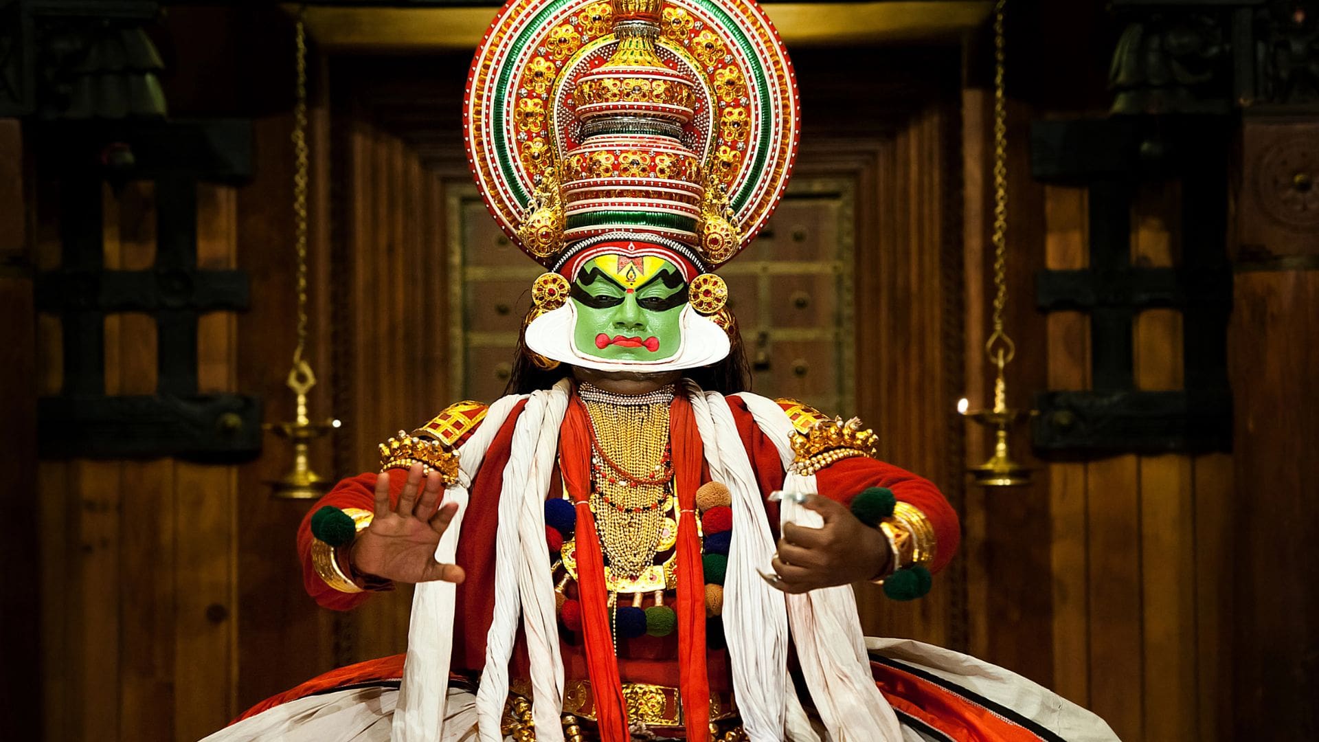 Kathakali Show in Munnar-The Best Cultural Experience