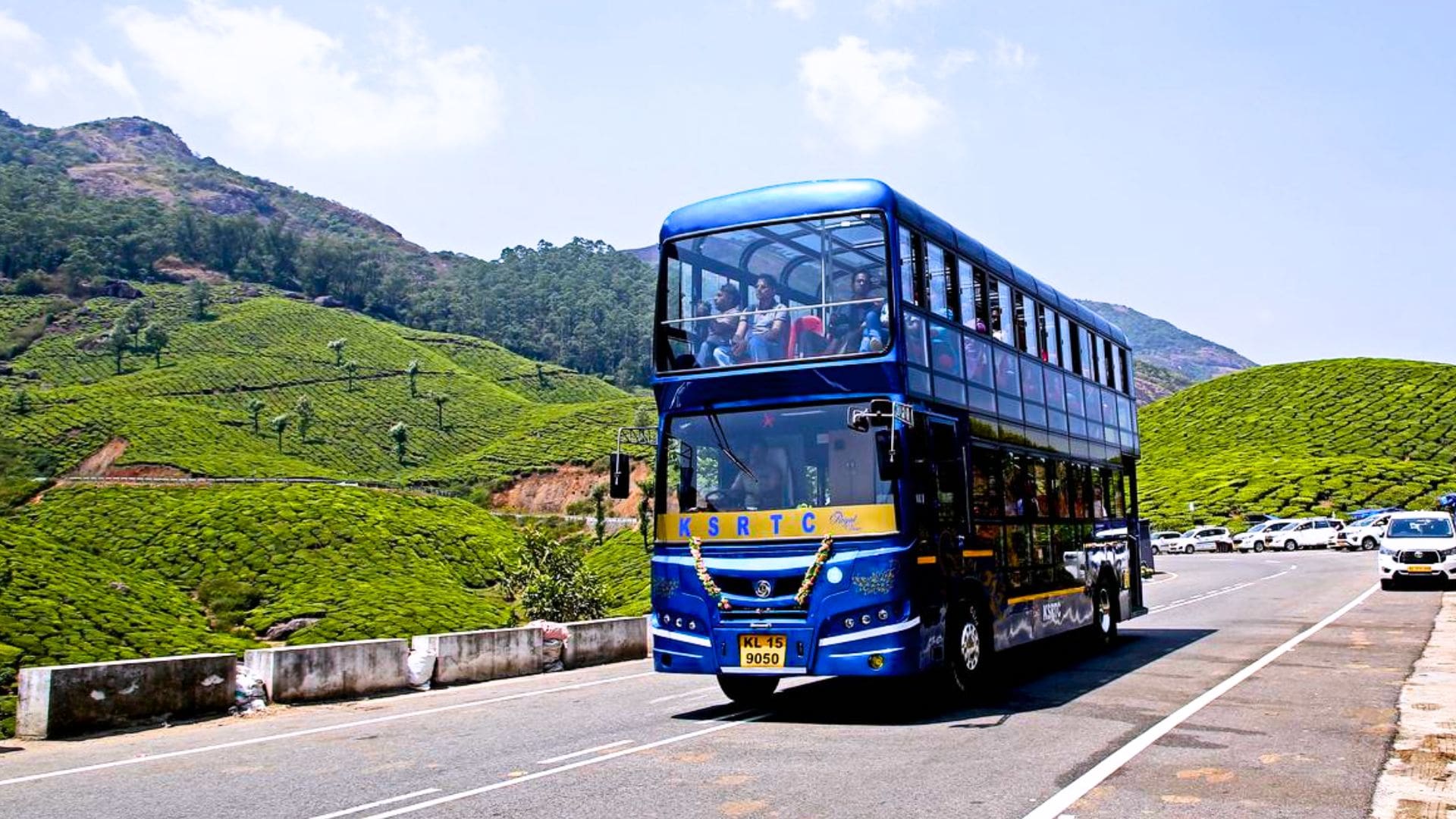 munnar-ksrtc-double-decker-bus