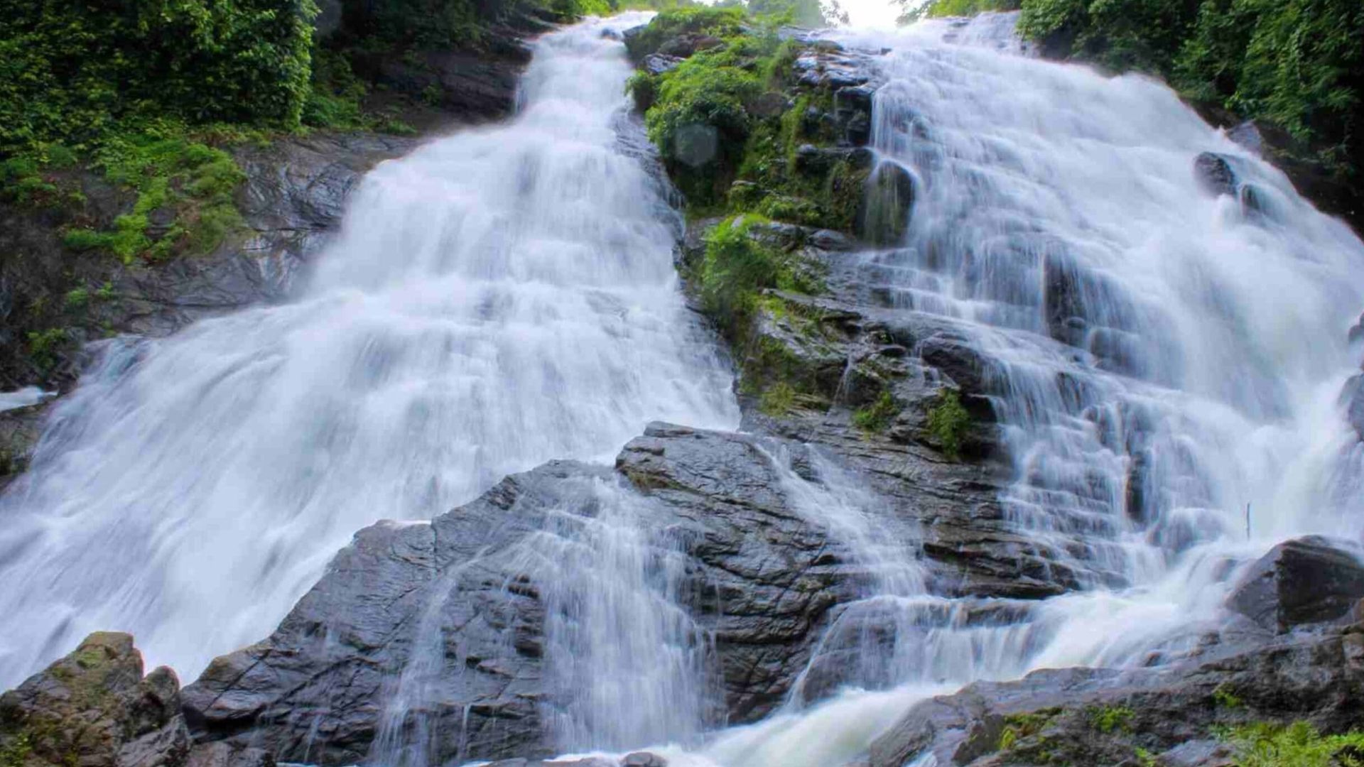 attukkad-waterfalls